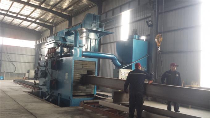 Attrezzatura automatica di scoppio della macchina/sabbia di granigliatura per le industrie della struttura d'acciaio